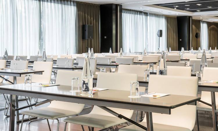 Consejo Room Hotel Ilunion Atrium Madrid Consejo Room Hotel Ilunion Atrium Madrid
